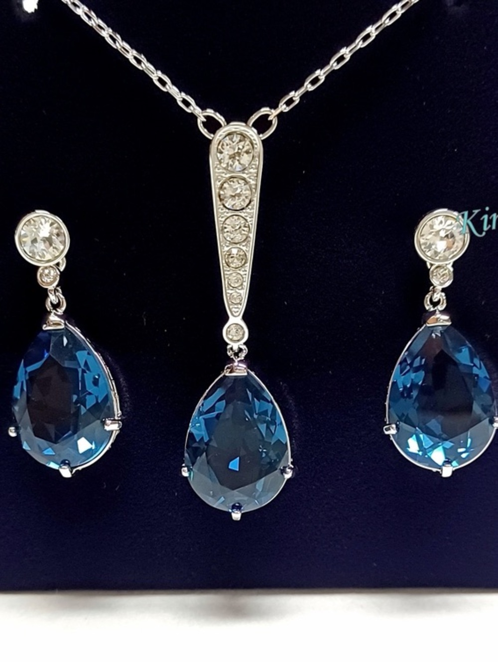 NEW SWAROVSKI VINTAGE SET DROP SHAPE DARK BLUE CRYSTAL NECKLACE AND EARRINGS - Picture 3 of 13
